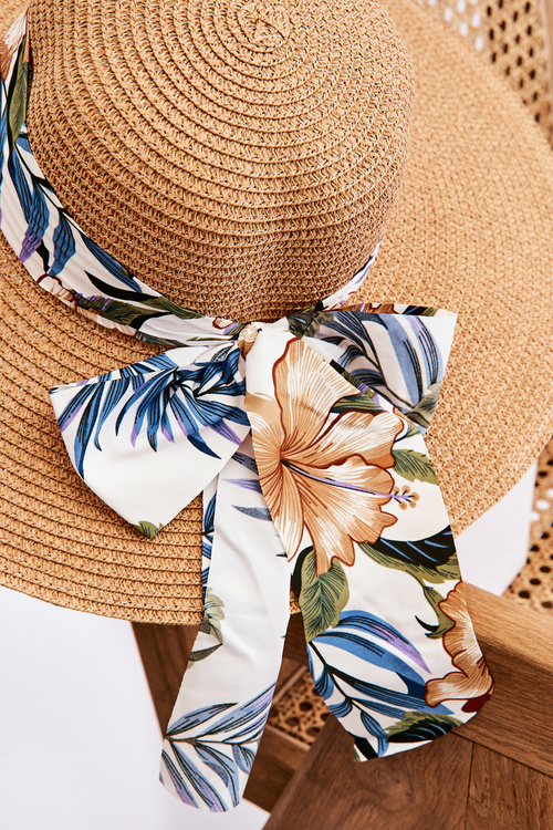 Елегантний жіночий капелюх з бантом, бежевий