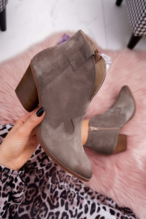 Жіночі шкіряні чоботи на підборах Cappuccino Chavai