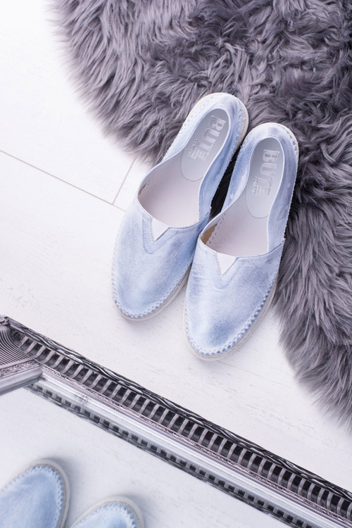 Жіночі сині шкіряні сліпони Frela