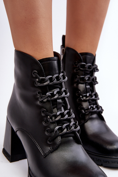 Жіночі туфлі зі шнурівкою на підборах D&A CR8120 чорні