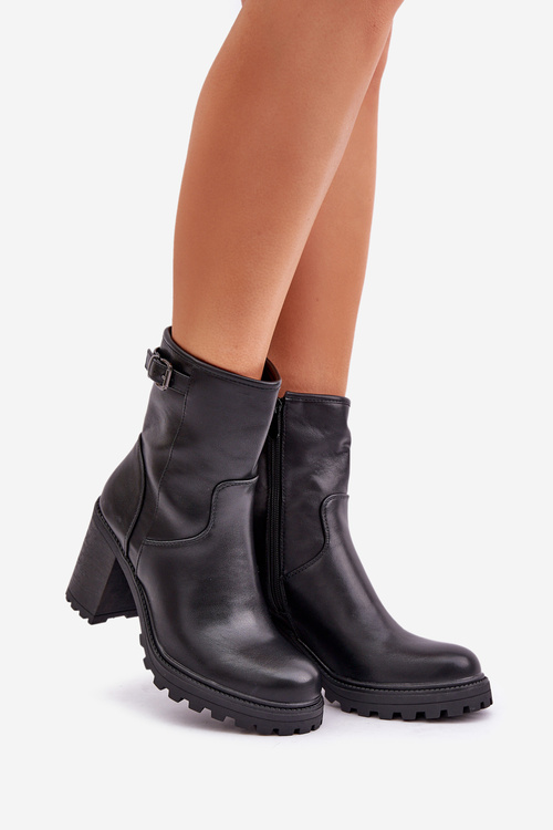 Утеплені ботильйони на підборах з пряжкою чорні Selavia