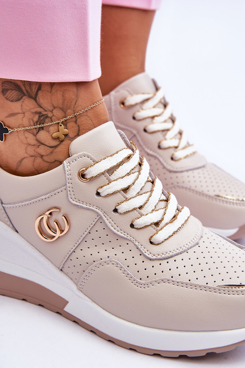 Жіночі шкіряні кросівки на танкетці бежеві Rebeca