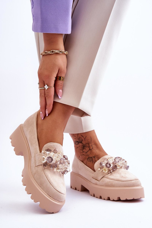 Жіночі лофери на платформі з прикрасами бежеві Brenda