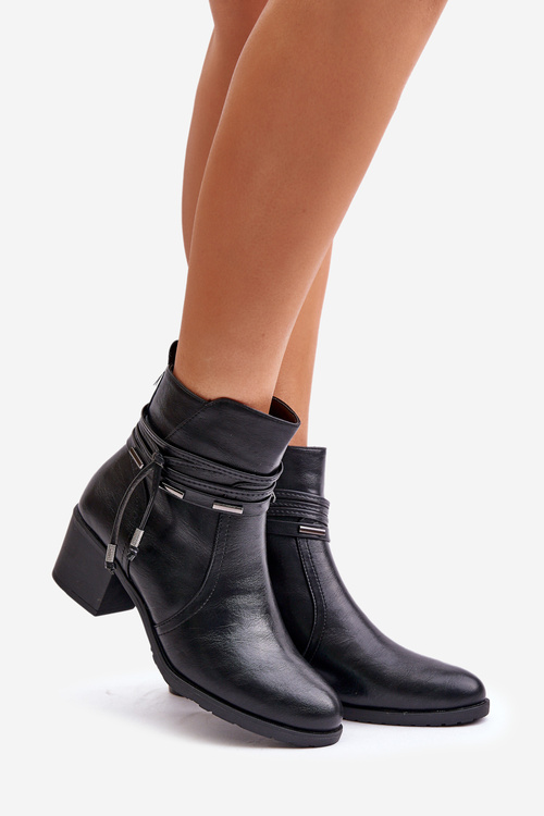 Чоботи жіночі на підборах утеплені Лобіна чорного кольору