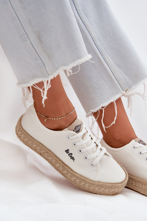 Жіночі Кросівки З В'язкою Lee Cooper LCW-25-44-3217 Білі