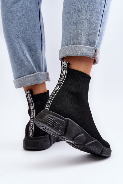 Жіноче спортивне взуття з носком чорне Zirila