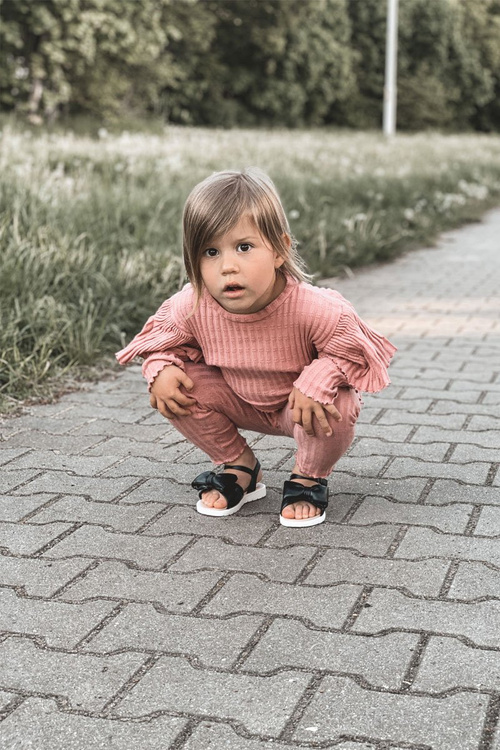 Дитячі босоніжки з бантом чорні Abbie