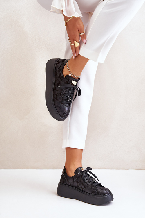 Шкіряне спортивне взуття на платформі Maciejka 06191-42 Чорне