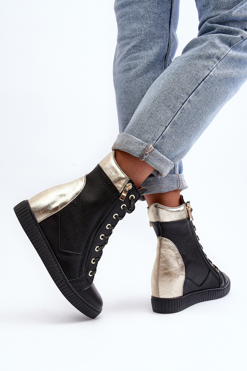 Чорні жіночі шкіряні кросівки на танкетці Zazoo 3081