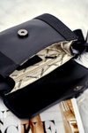 Жіноча сумочка Monnari Black Kidney Sachet BAG0450-020