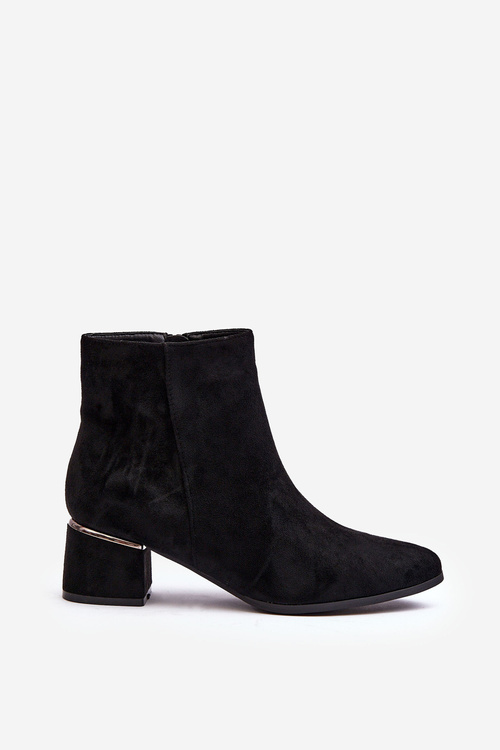 Жіночі замшеві чоботи на каблуці чорного кольору Mebassa