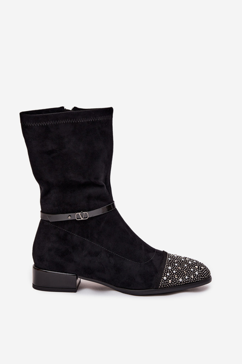 Жіночі черевики на низькому каблуці з оздобленням і ремінцем D&A MR52-165 Чорні