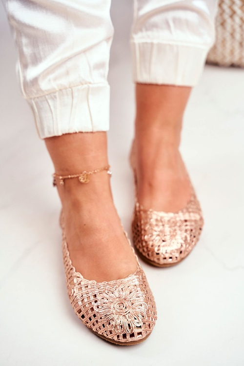 Жіночі балетки кольору шампанського Lu Boo з ажурною косою