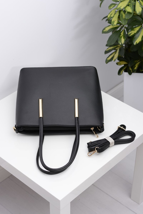 Жіноча велика чорна класична сумочка