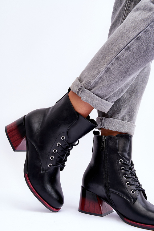 Шкіряні чоботи на підборах чорні Luloshe