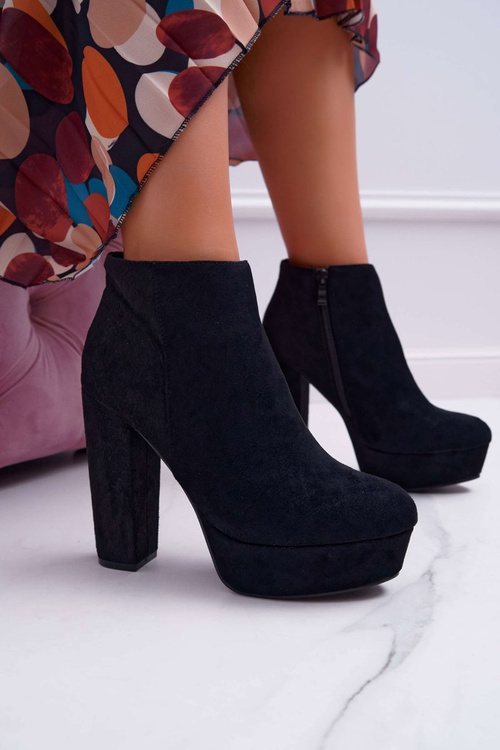 Жіночі чоботи на шпильці на платформі замшеві чорні Celinne
