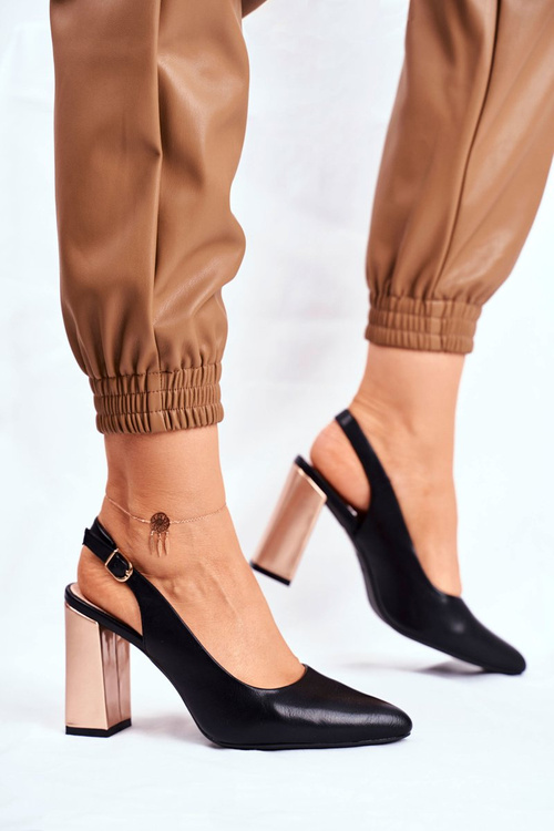 Чорні туфлі на золотистій посадці Sergio Leone PB218