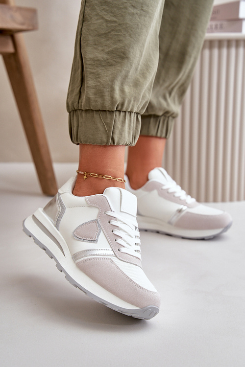 Жіночі блискучі кросівки білі Velaniela