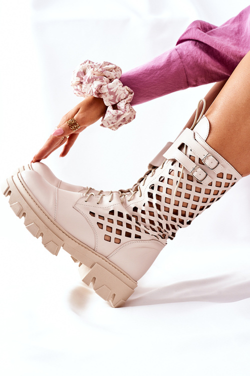 Жіночі високі шкіряні чоботи бежеві