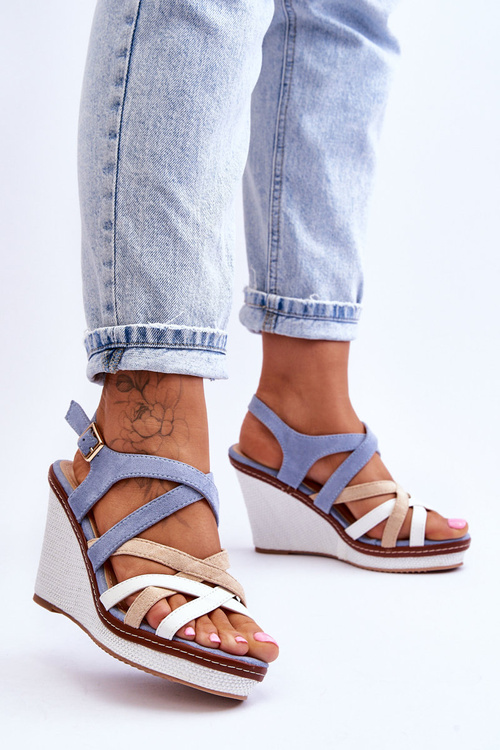 Босоніжки на танкетці з ремінцями Blue Ellen