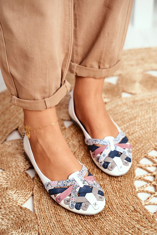 Жіночі шкіряні балетки Maciejka White 01358-21