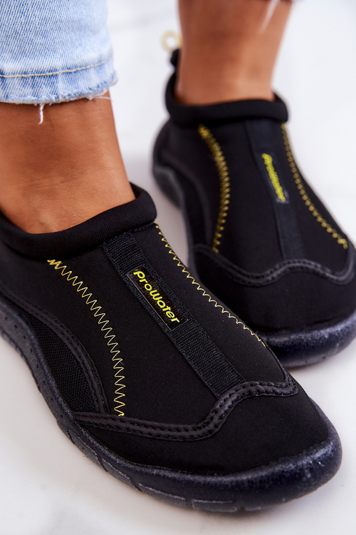 Водне взуття жіноче ProWater 20-37-012 Чорне