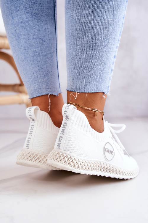 Жіноче спортивне взуття GOE JJ2N4151 Білий