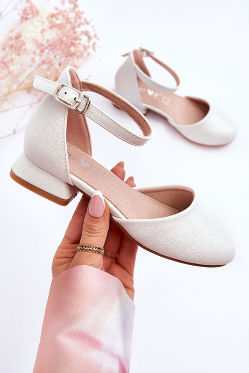 Дитячі босоніжки на низькому каблуці світло-сріблясті Неллі