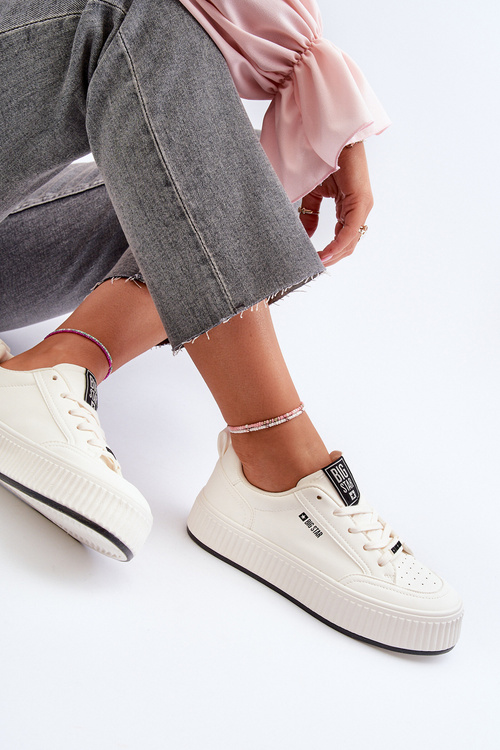 Жіночі кросівки на платформі Big Star NN274254 Білі