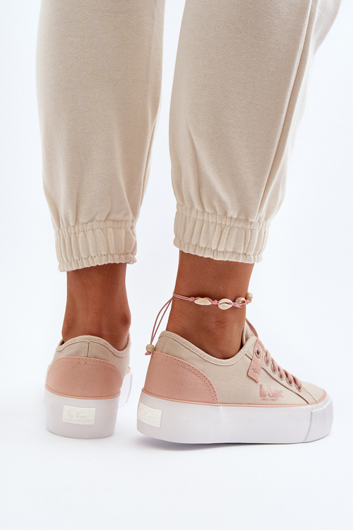 Тканинні жіночі кросівки Lee Cooper LCW-24-31-2196 бежевий