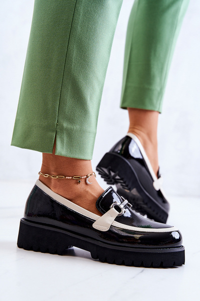 Лаковані жіночі лофери Cassida чорно-білі