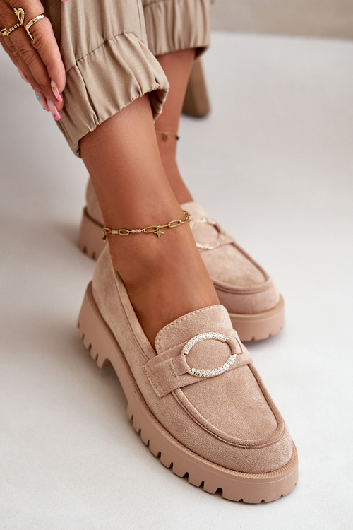 Жіночі еко-замшеві лофери з блискучими деталями бежеві Avellina