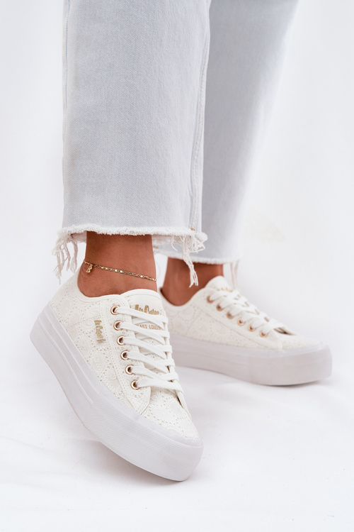 Жіночі Кросівки З Кружевом Lee Cooper LCW-25-31-3438L Білі