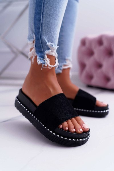 Жіночі високі шльопанці Kadela чорного кольору