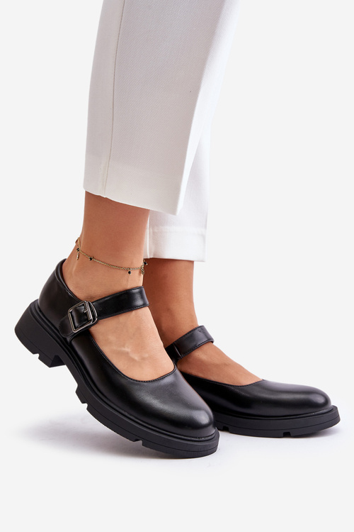 Жіночі лофери з екошкіри з ремінцем чорні Vinceza 62179