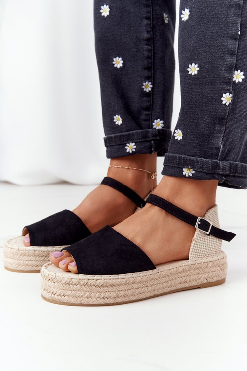 Босоніжки на плетеній платформі Black Megara