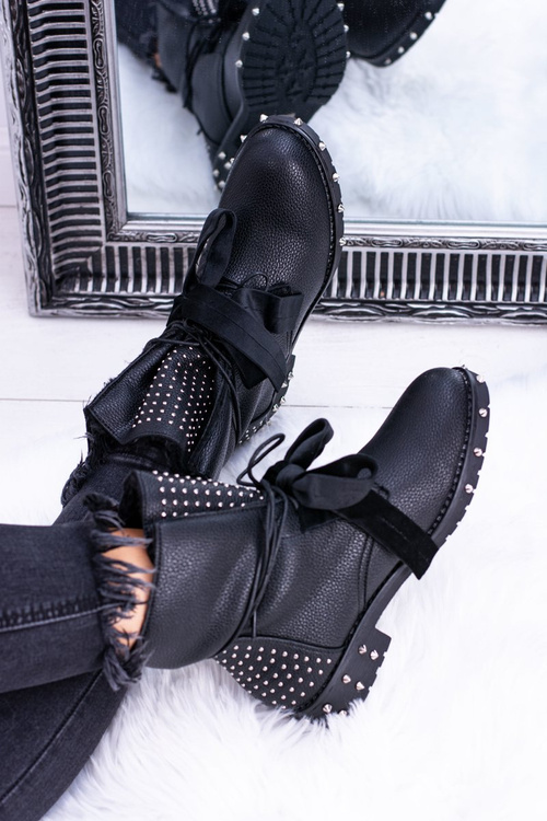 Жіночі утеплені черевики з шипами і стразами Neso