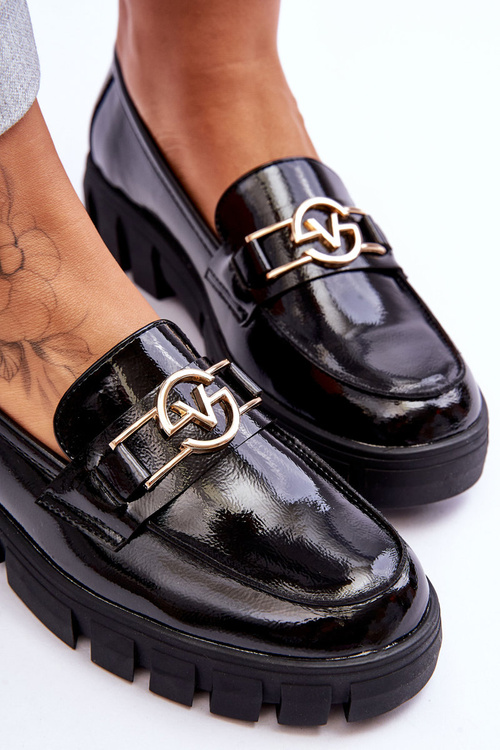 Жіночі лофери лаковані чорні Sanvi