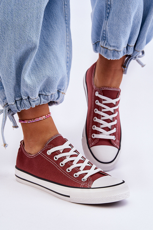 Класичні низькі жіночі кросівки коричневого кольору Vegas