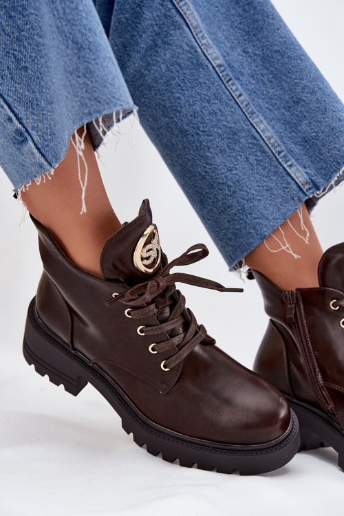 Утеплені жіночі черевики з золотим декором шоколадні Kavirae