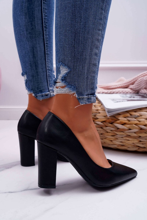 Жіночі туфлі на шпильці Femmini чорного кольору