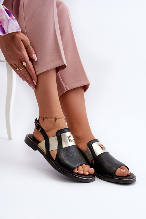 Чорні жіночі шкіряні босоніжки Zazoo 40385