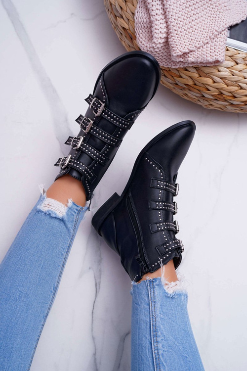Жіночі чоботи з заклепками і пряжками чорні Berugio