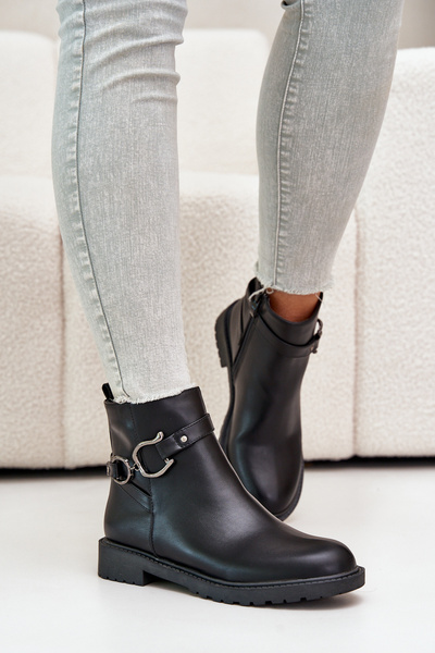 Утеплені ботильйони на плоскій каблуці та декоративному ремінці Чорні Calzina