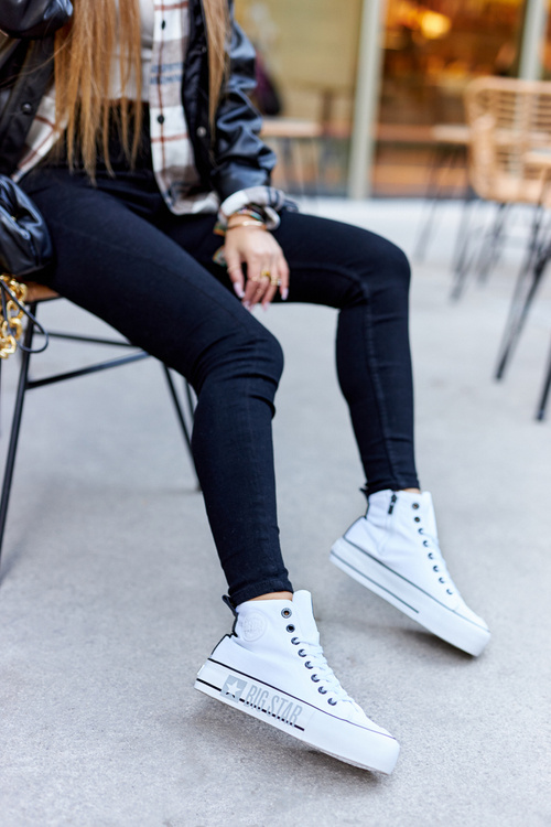 Високі кросівки на платформі Big Star II274014 Білі