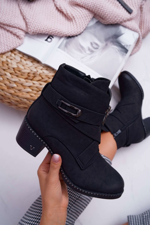 Чоботи жіночі на шпильці замшеві чорні Brave