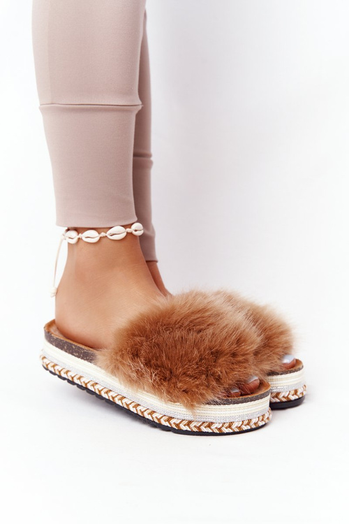 Тапочки на платформі з еко-хутром Camel Adventure