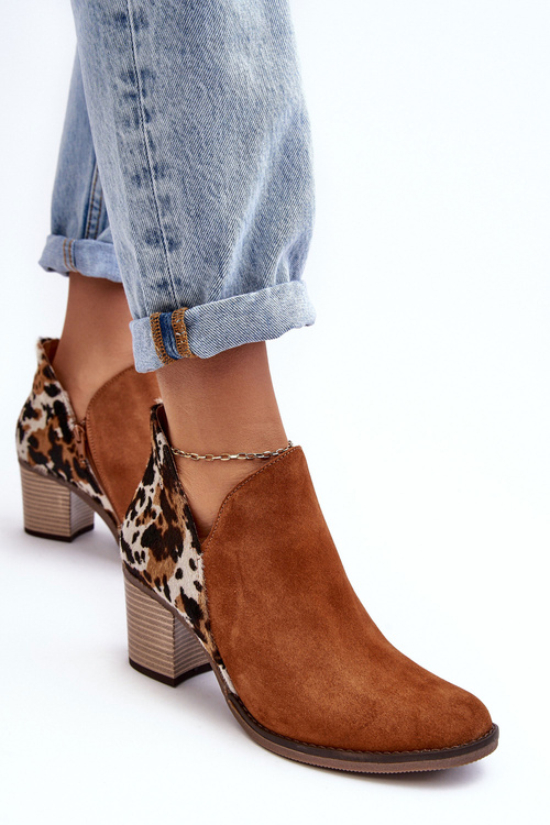 Жіночі шкіряні чоботи на підборах Maciejka коричневі 04492-98