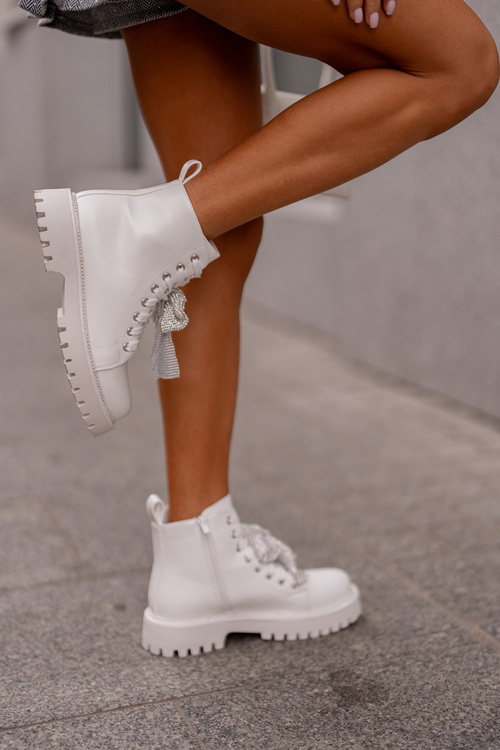Жіночі ботильйони з бантом білі Ocentia