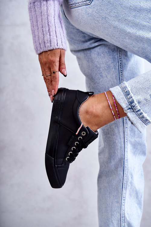 Жіночі низькі шкіряні кросівки Big Star KK274006 Чорні